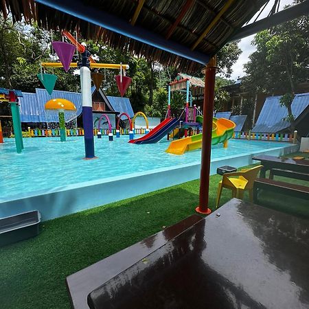 Shari-La Perhentian Island Resort Kampong Pasir Panjang  Buitenkant foto